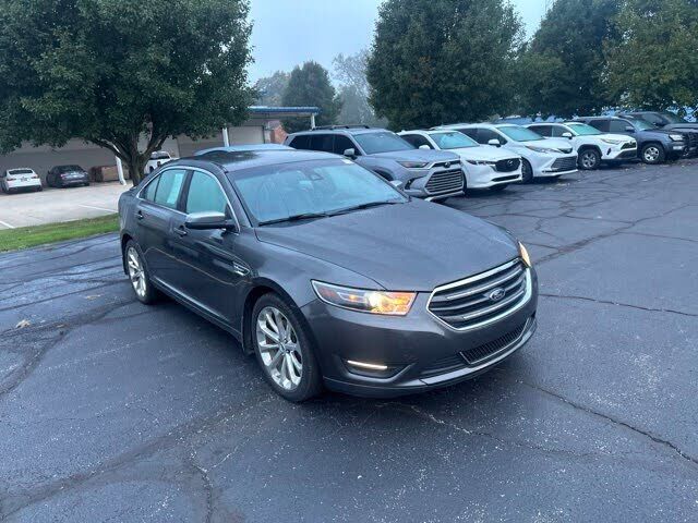 2017 FORD Taurus