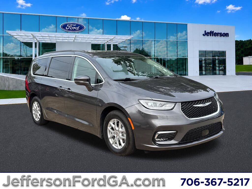 2022 CHRYSLER Pacifica
