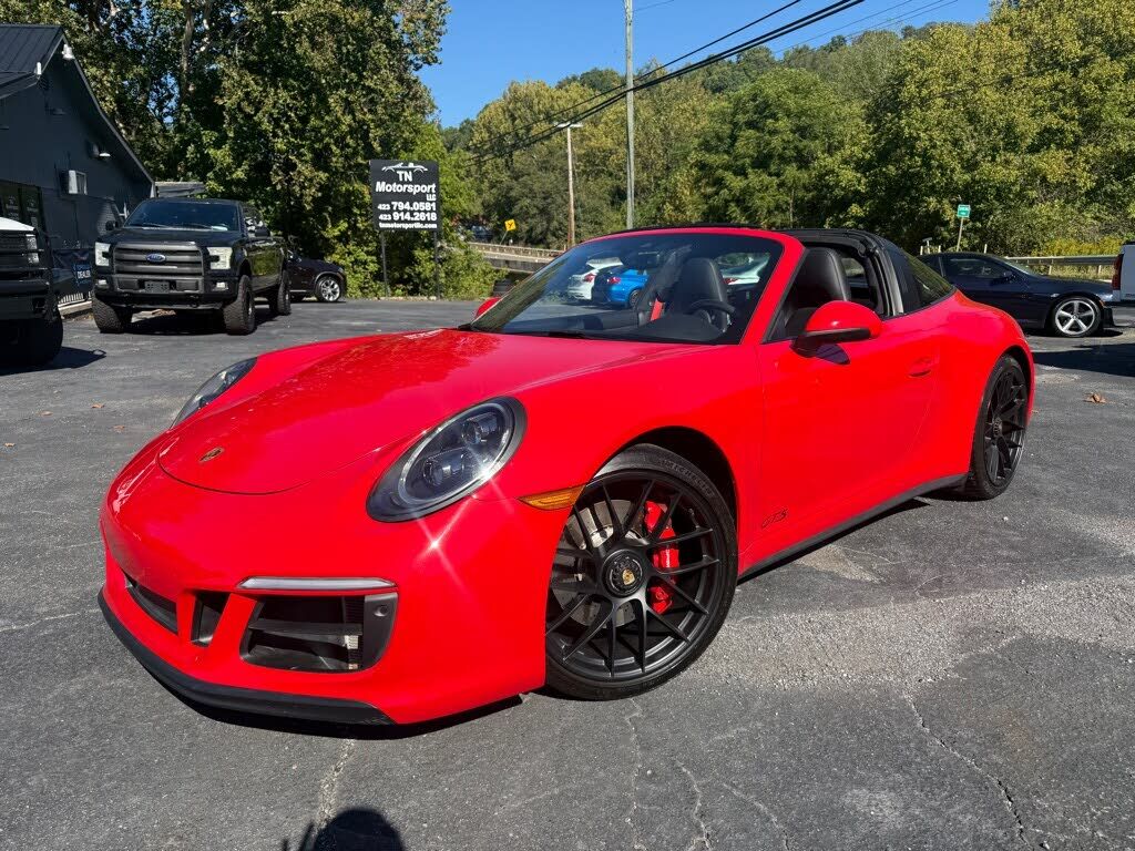 2019 PORSCHE 911