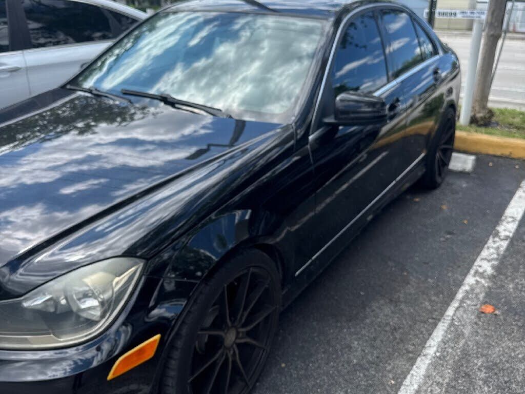 2014 MERCEDES-BENZ C-Class