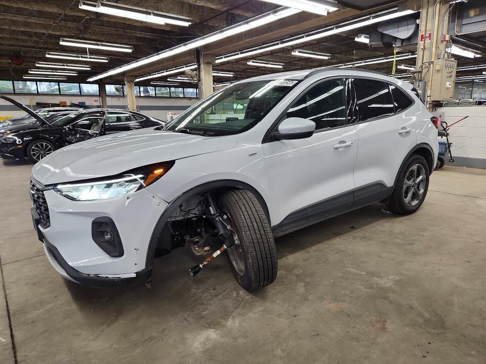 2025 FORD Escape