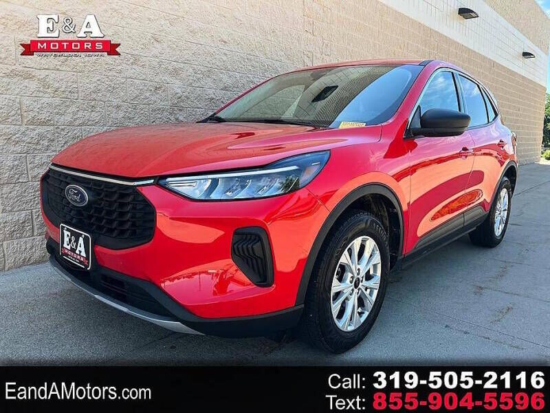 2024 FORD Escape