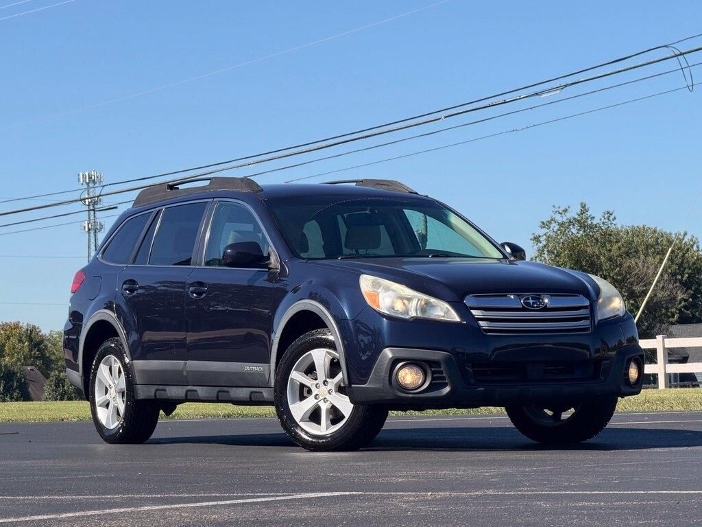 2014 SUBARU Outback