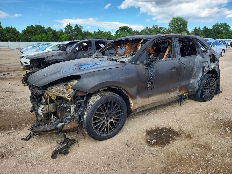 2019 PORSCHE Cayenne