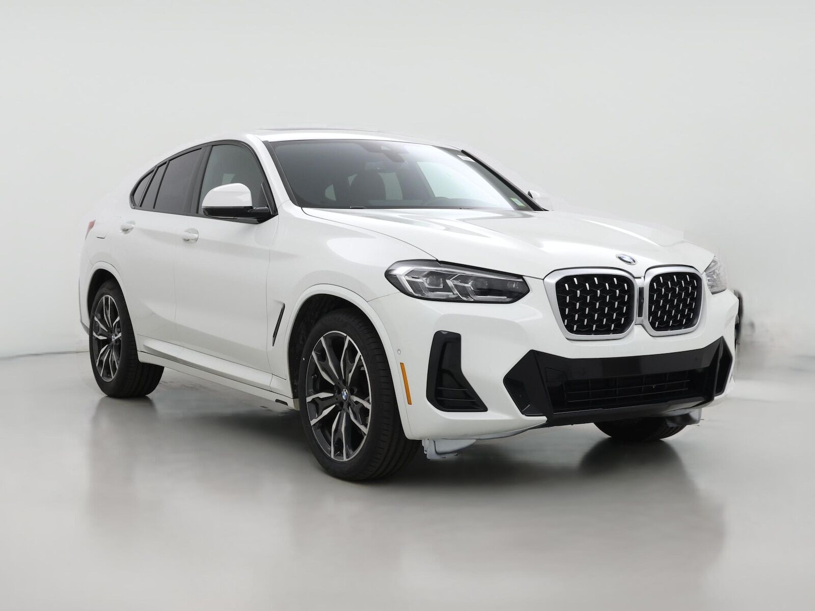 2023 BMW X4