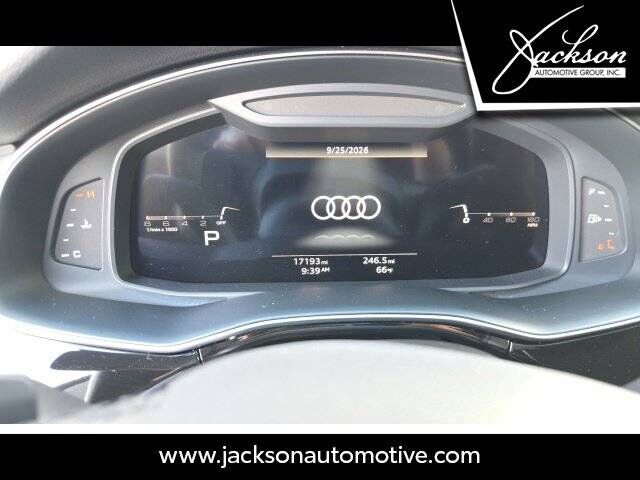2022 AUDI Q8