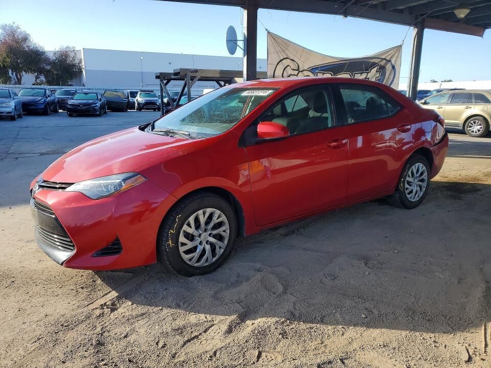 2018 TOYOTA Corolla