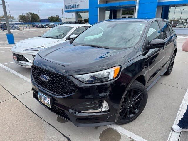 2023 FORD Edge