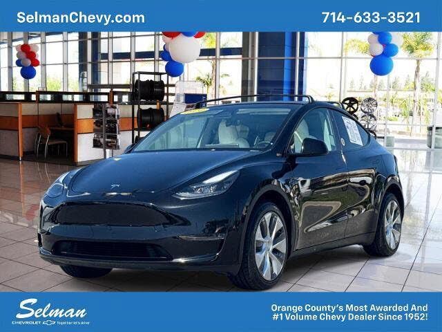 2024 TESLA Model Y