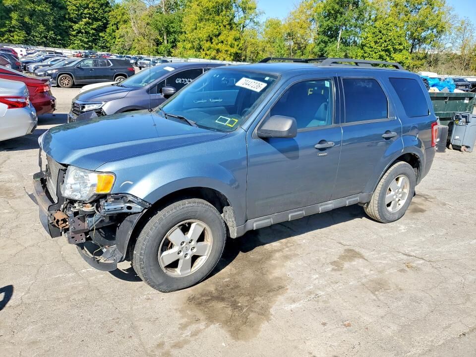 2011 FORD Escape