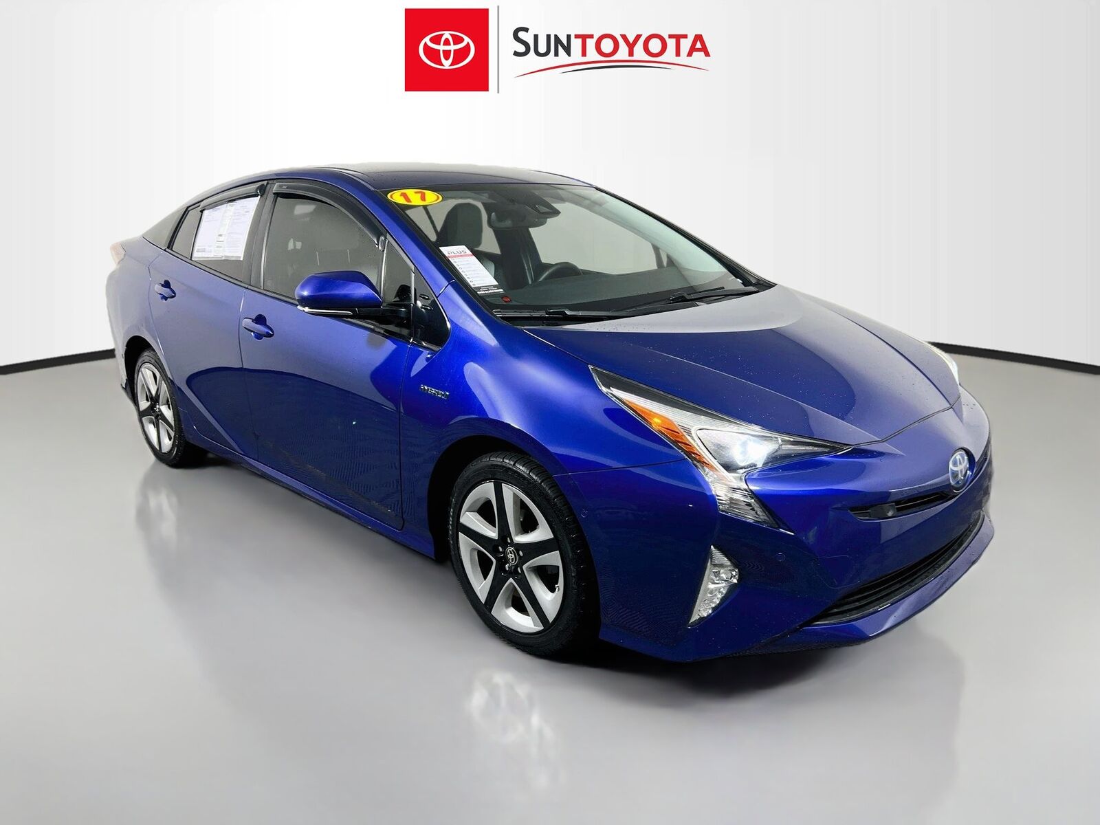 2017 TOYOTA PRIUS