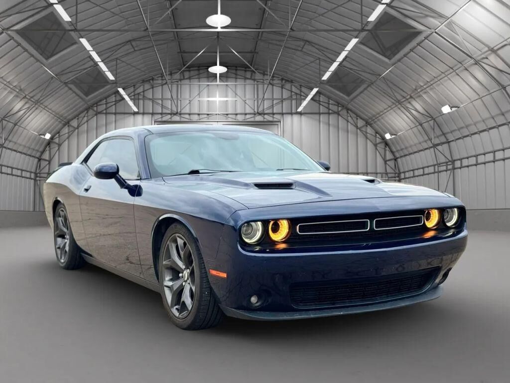 2017 DODGE Challenger
