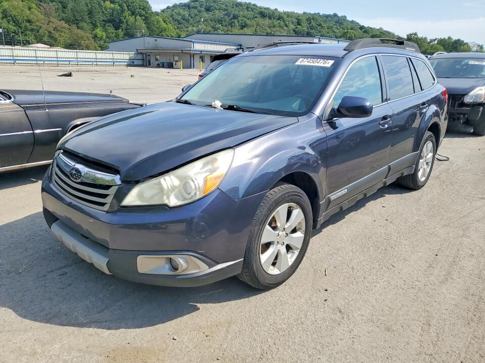 2011 SUBARU Outback