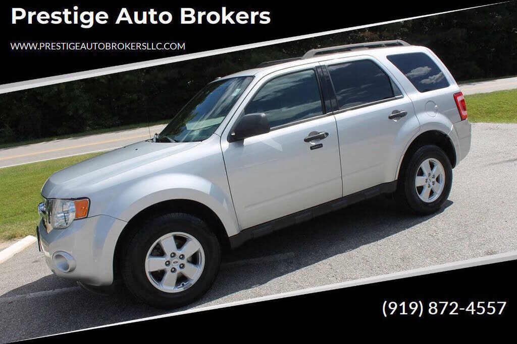 2011 FORD Escape