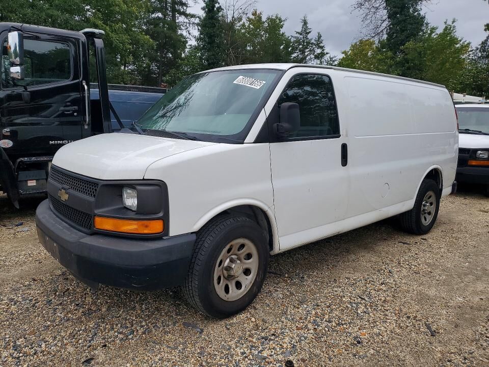 2013 CHEVROLET Express