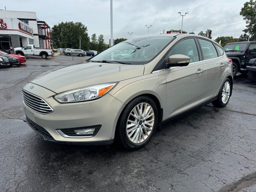 2016 FORD Focus
