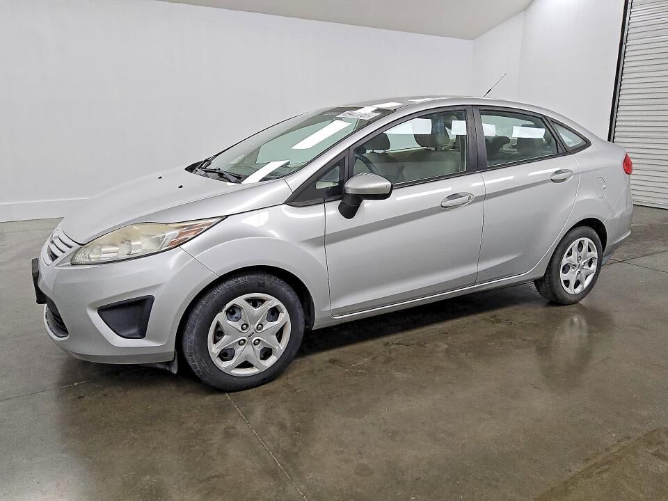 2013 FORD Fiesta