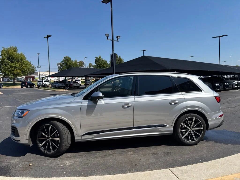 2022 AUDI Q7
