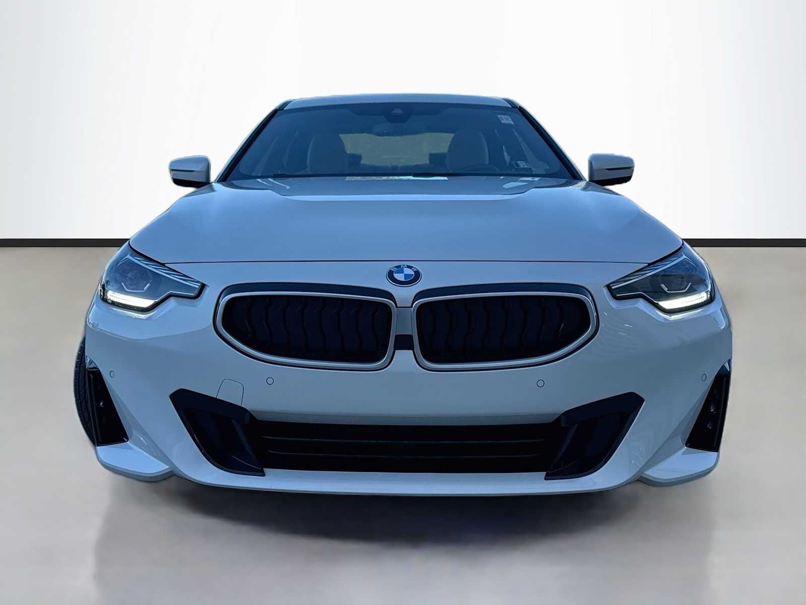 2025 BMW 230i