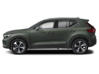 2024 VOLVO XC40