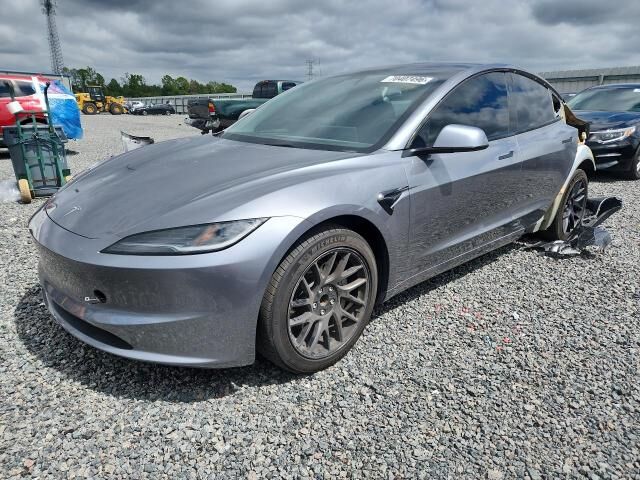 2025 TESLA Model 3