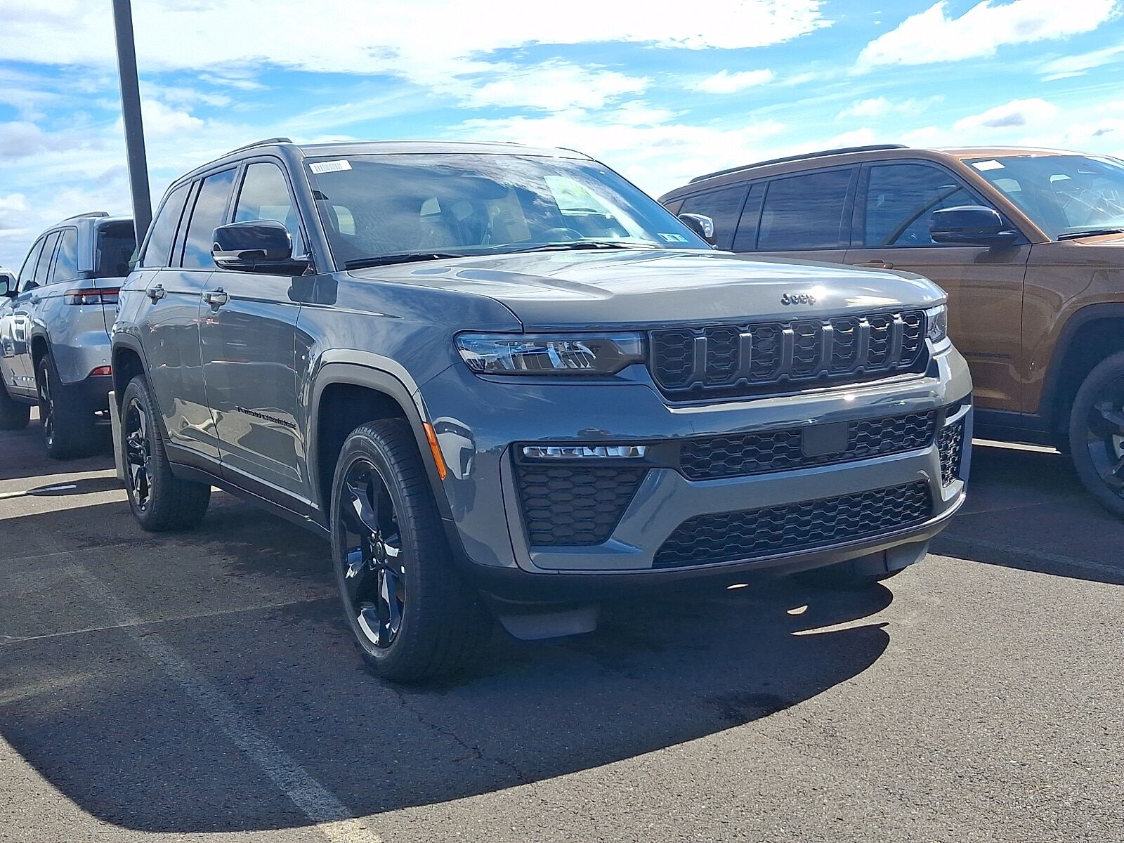 2027 JEEP Grand Cherokee