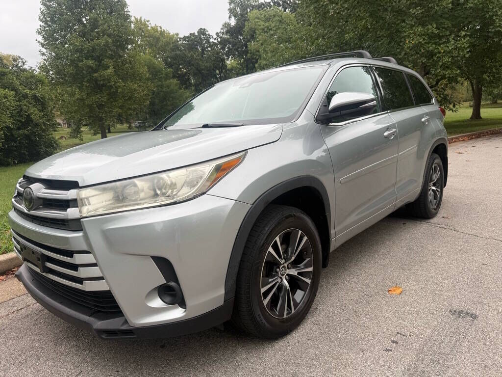 2018 TOYOTA Highlander
