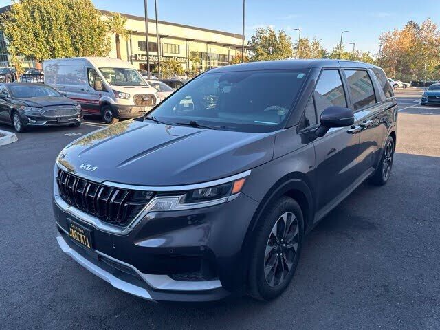 2024 KIA Carnival