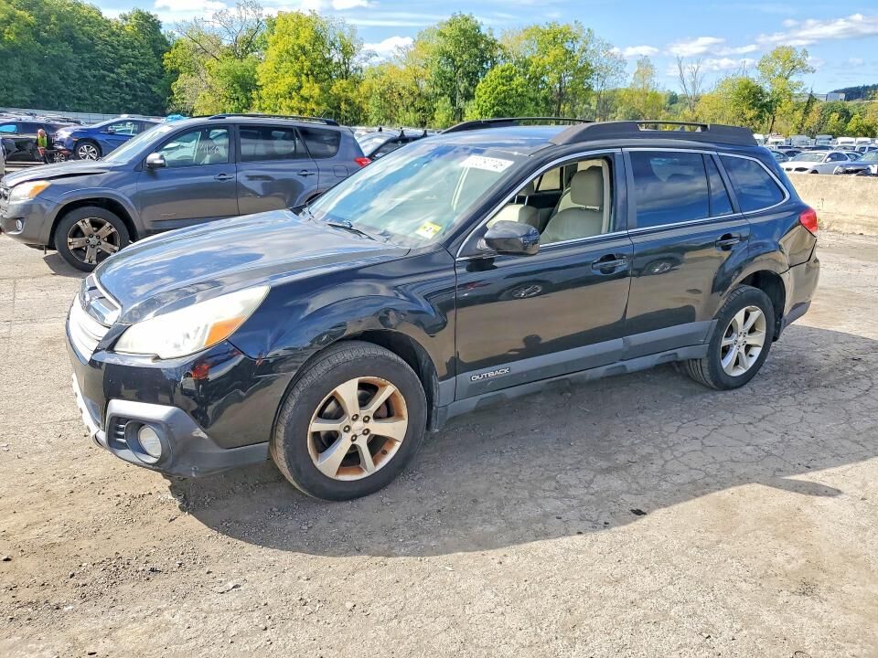 2013 SUBARU Outback