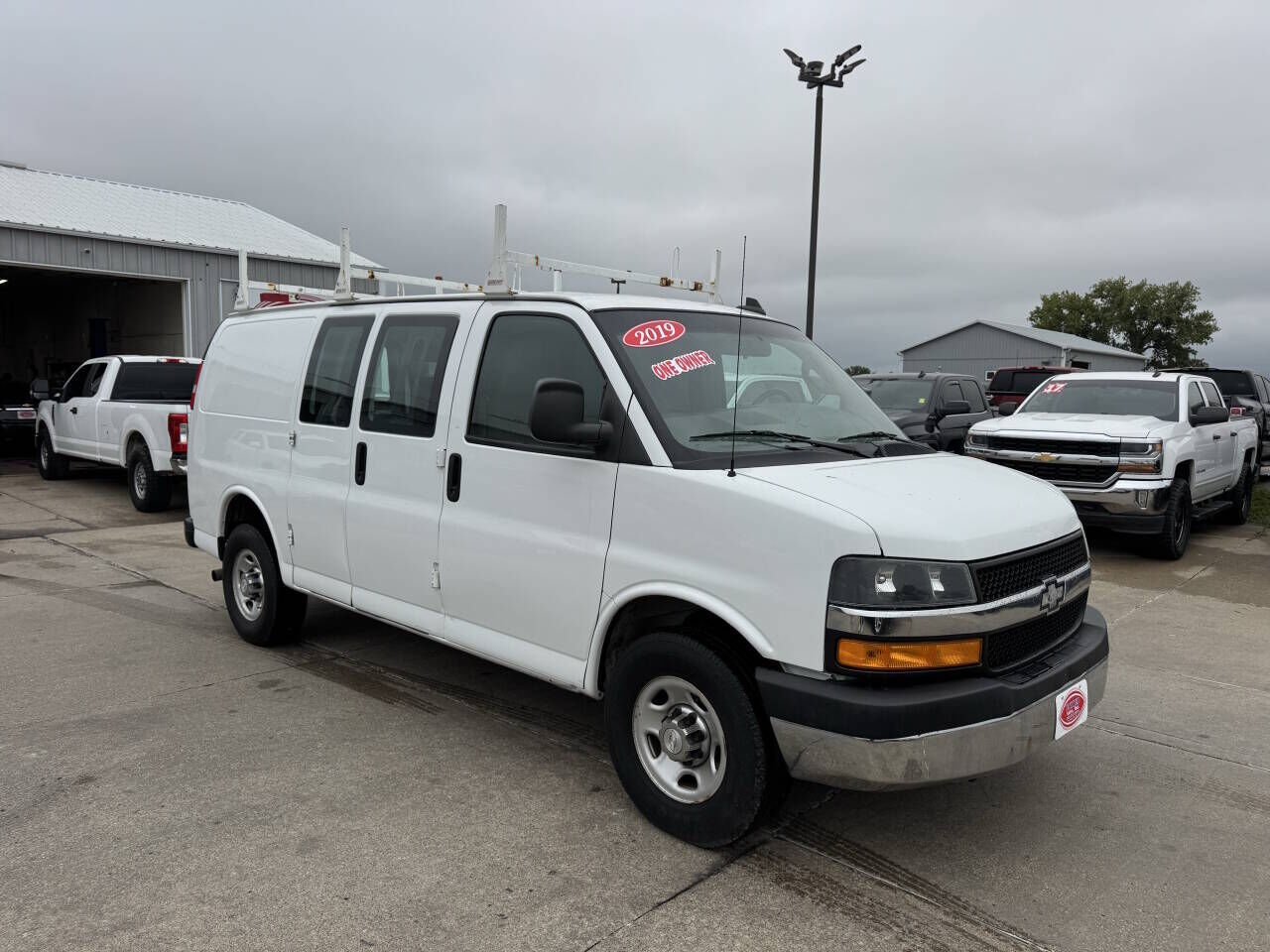 2019 CHEVROLET Express