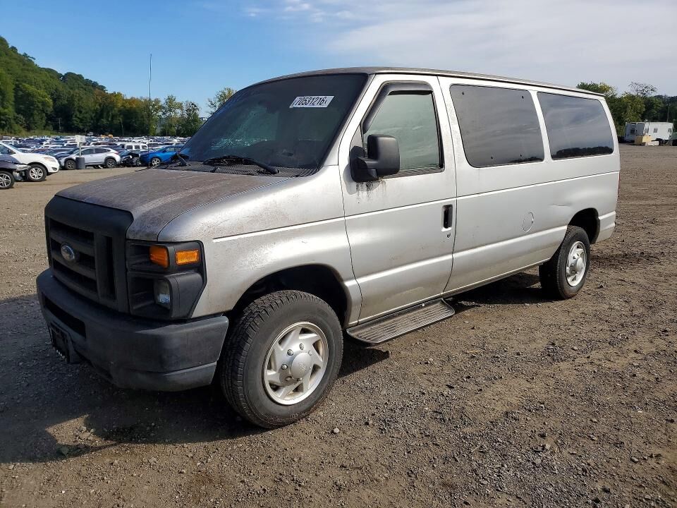 2012 FORD E-350