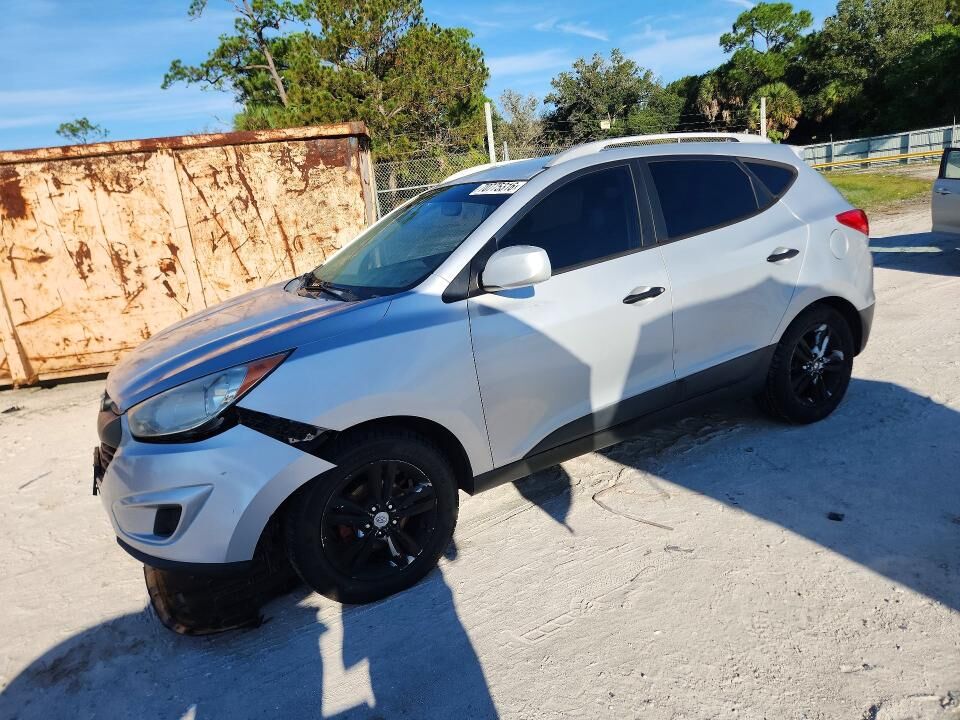 2011 HYUNDAI Tucson