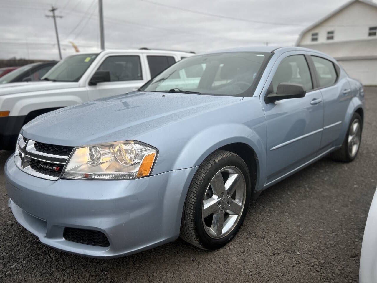 2013 DODGE Avenger