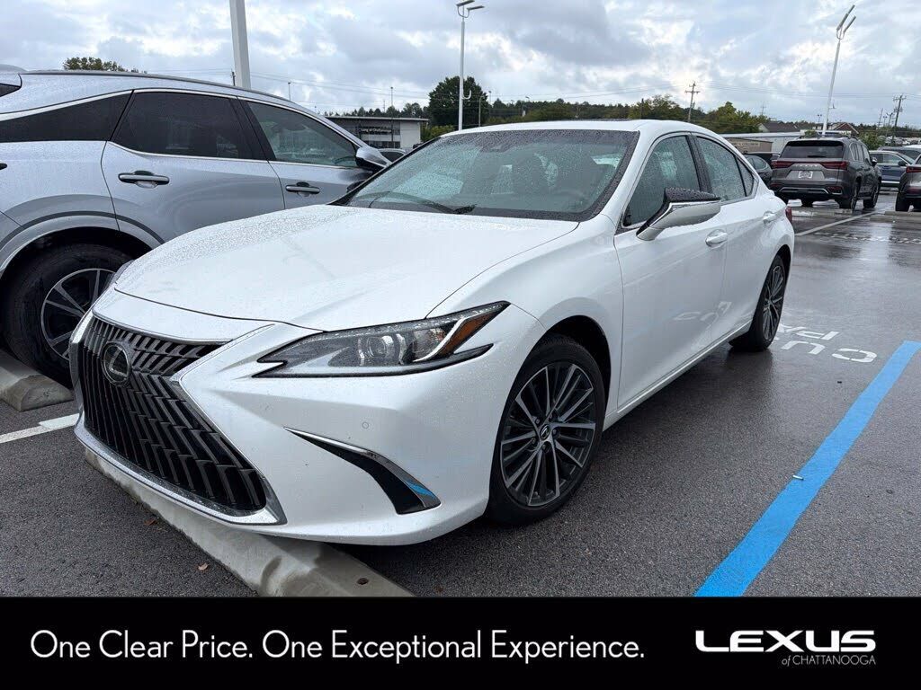2023 LEXUS ES