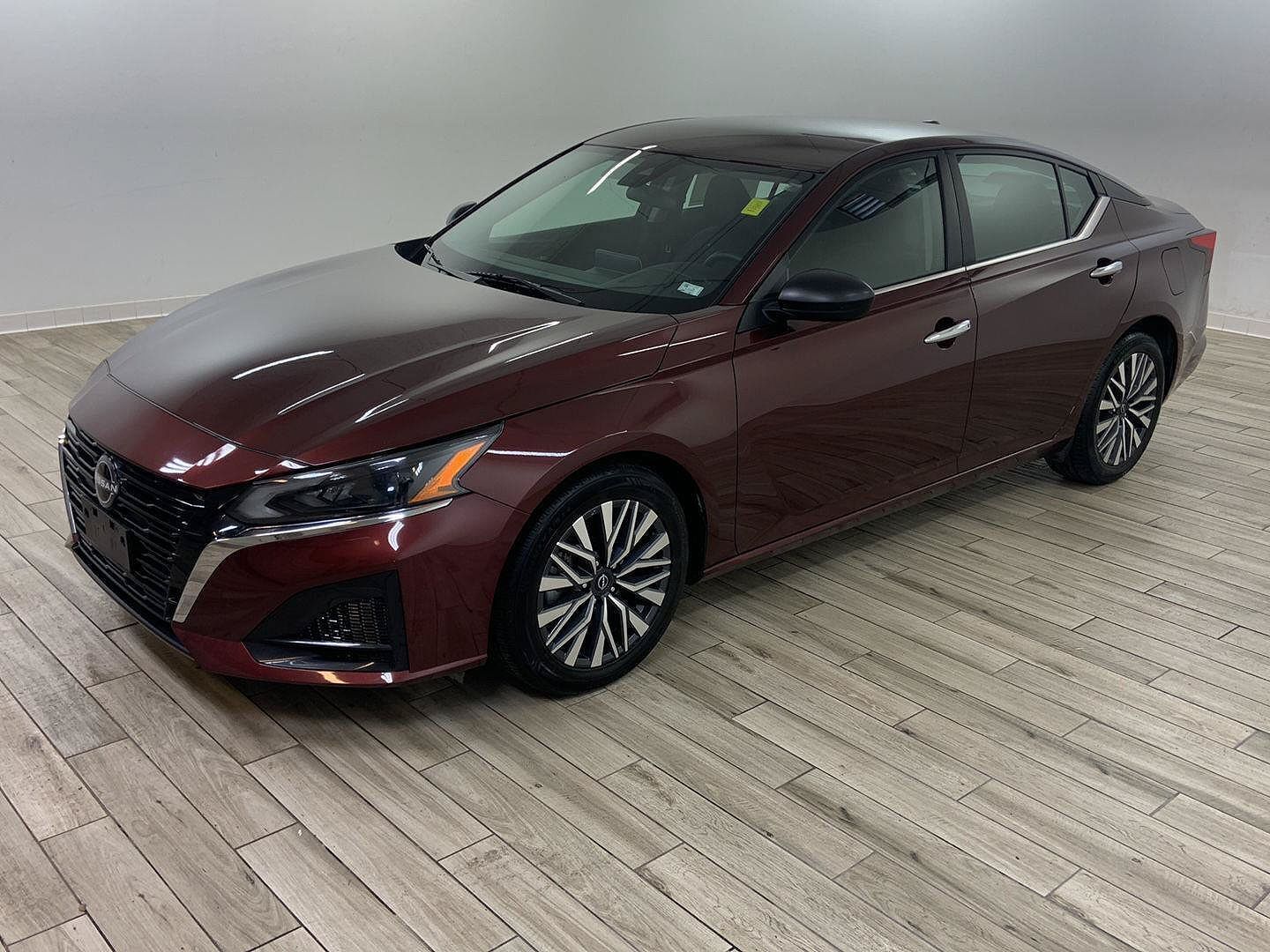 2024 NISSAN Altima