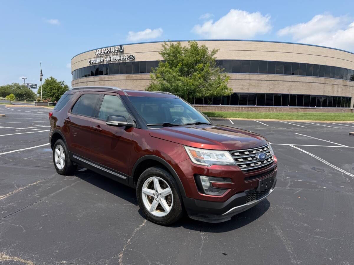 2016 FORD Explorer