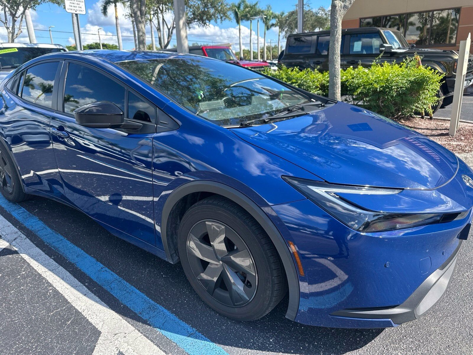 2024 TOYOTA PRIUS