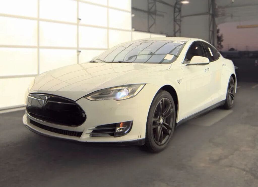 2014 TESLA Model S