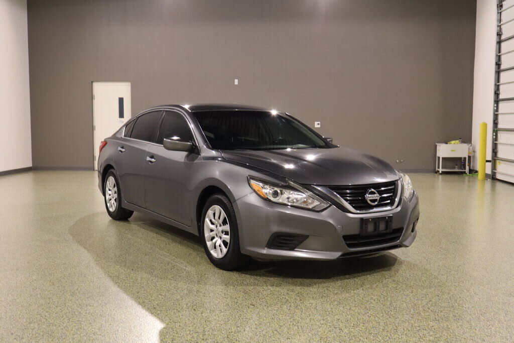 2017 NISSAN Altima