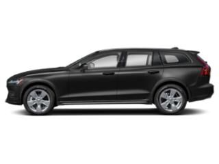 2022 VOLVO V60CC