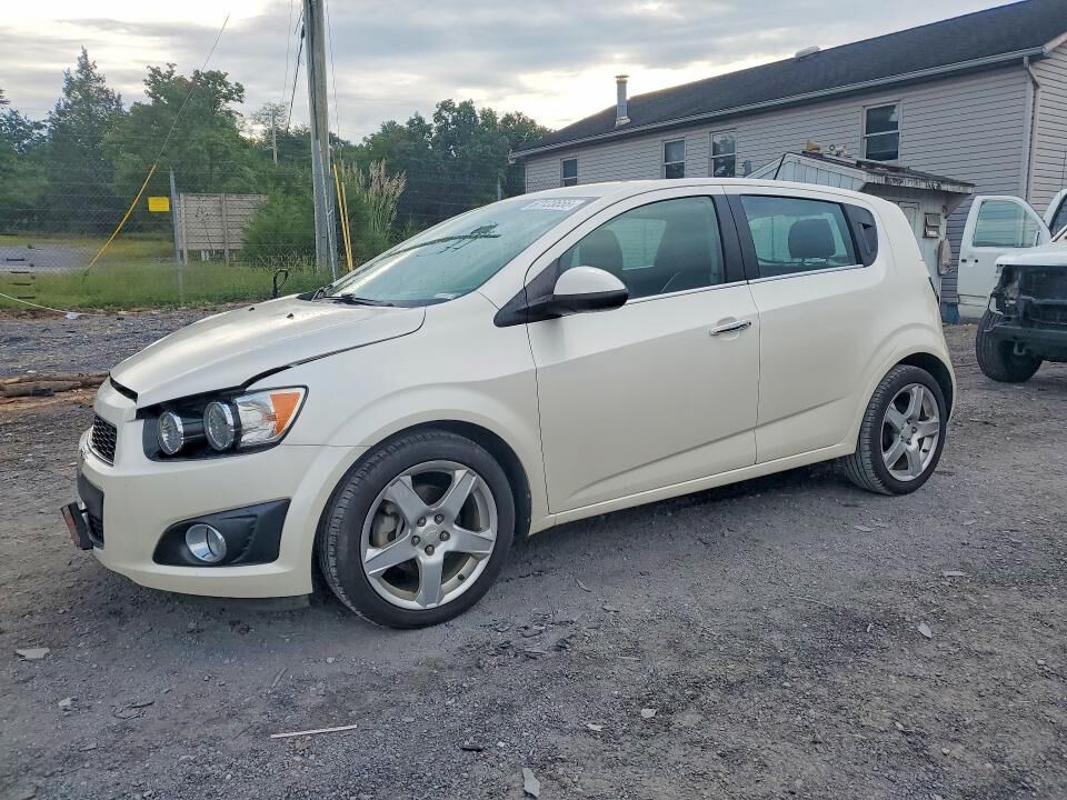 2015 CHEVROLET Sonic