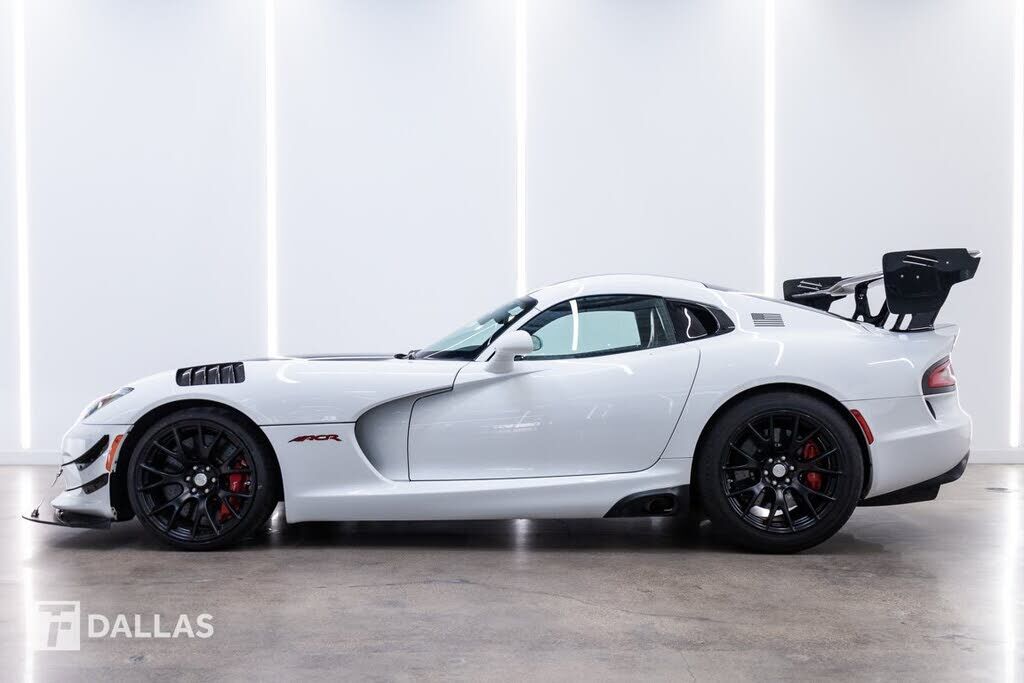 2017 DODGE Viper