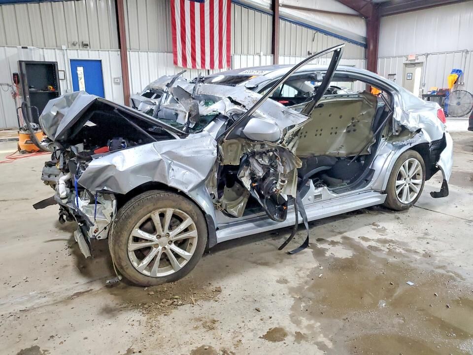 2014 SUBARU Legacy
