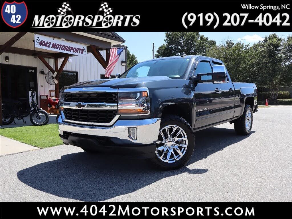 2017 CHEVROLET Silverado
