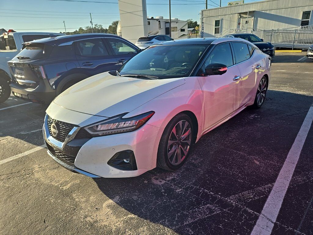 2023 NISSAN Maxima