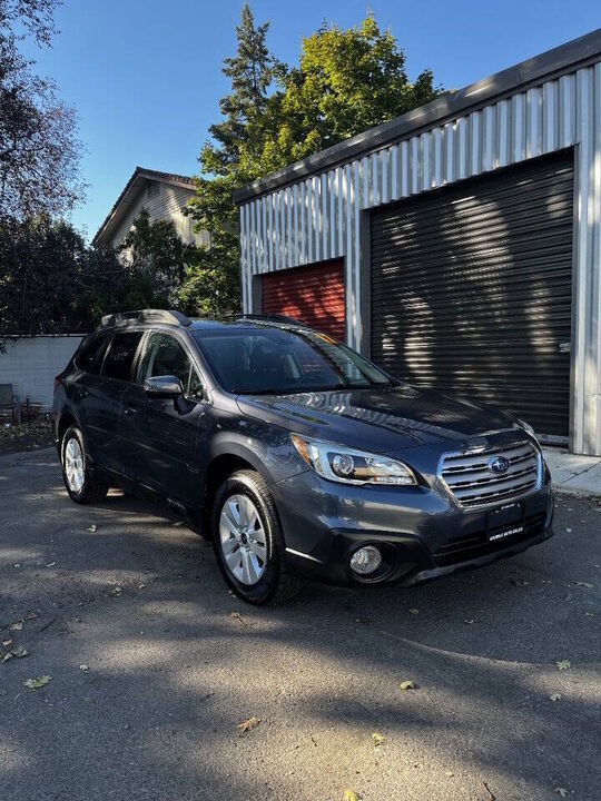 2017 SUBARU Outback