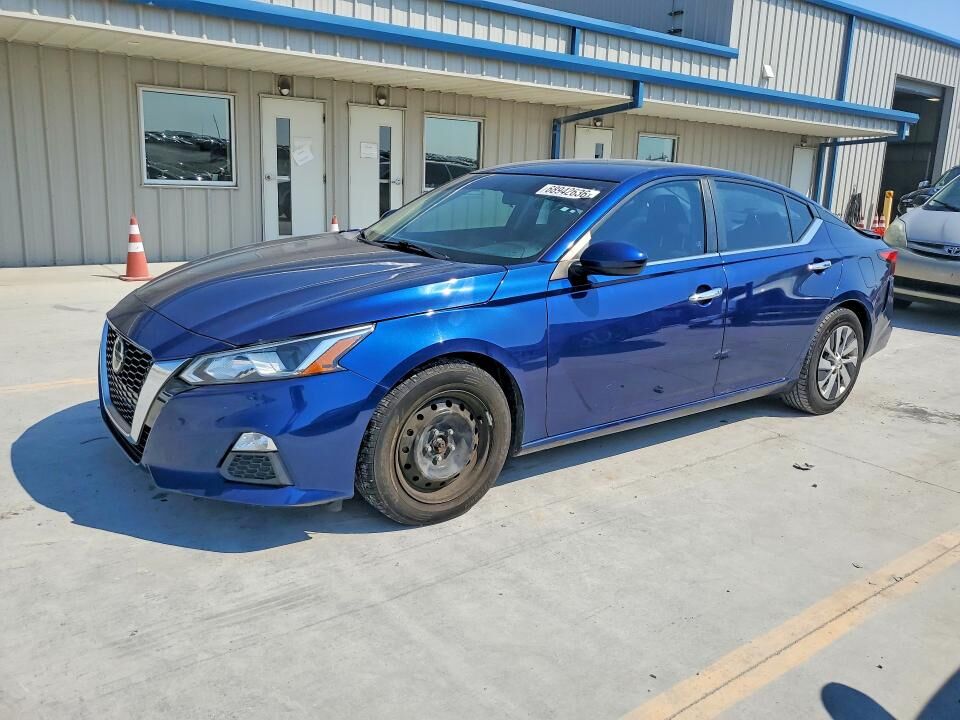 2020 NISSAN Altima