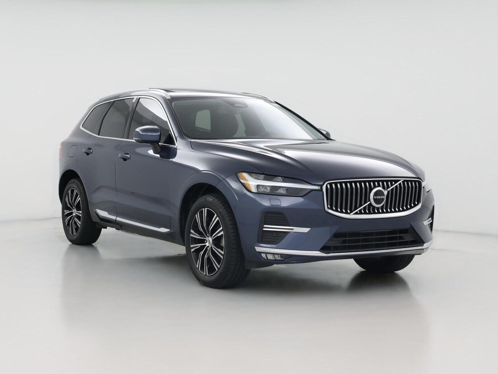 2022 VOLVO XC60