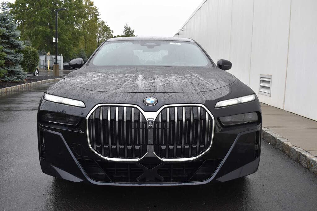 2024 BMW 760i