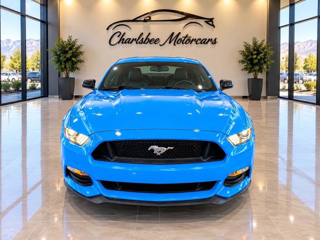 2017 FORD Mustang